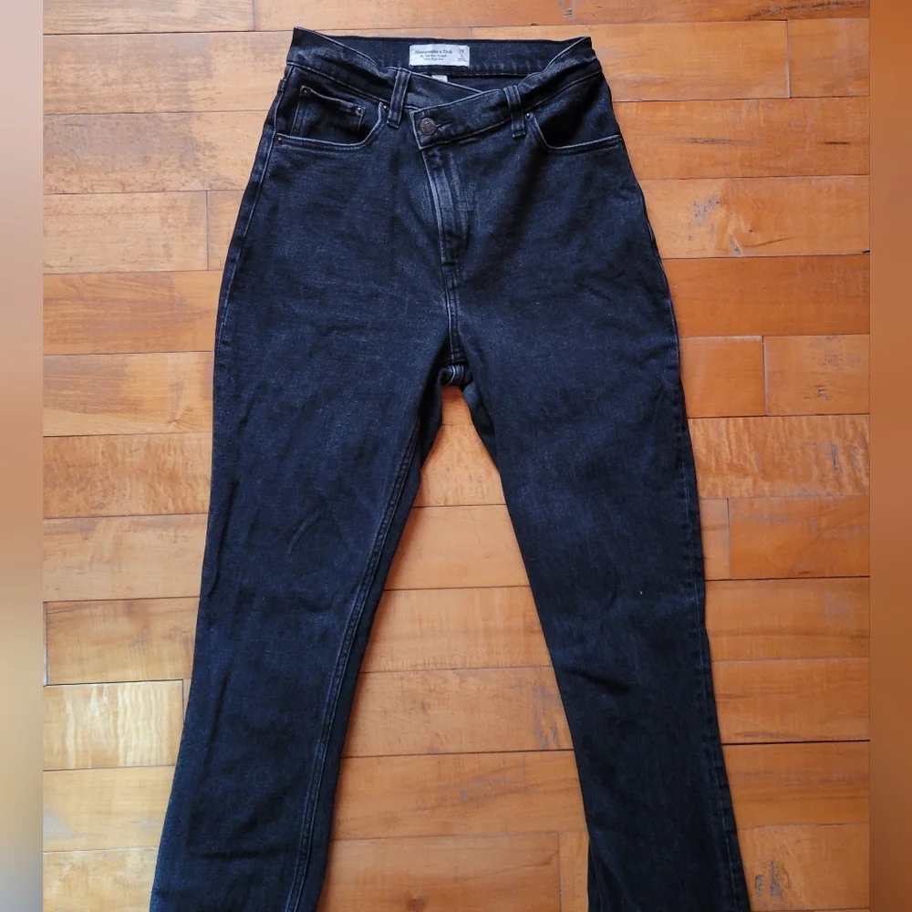 Abercrombie curve love jeans 26L - Picture 2 of 3